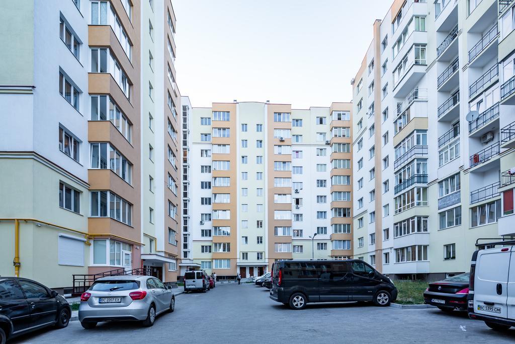 Apartments On The Square Of Prince Svyatoslav Λβιβ Εξωτερικό φωτογραφία